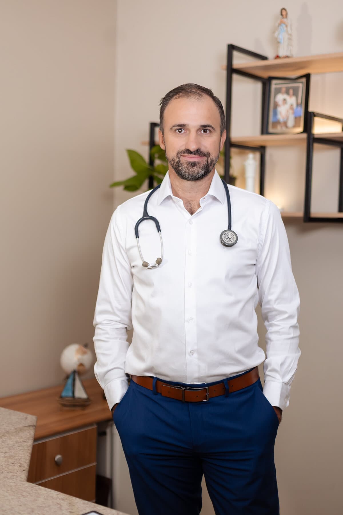 Dr. Getúlio em consultório